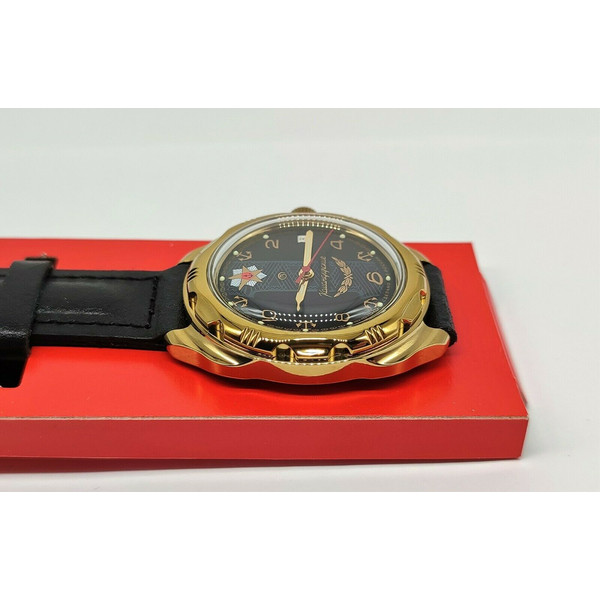 Vostok-Komandirskie-Gold-mechanical-watch-219471-3