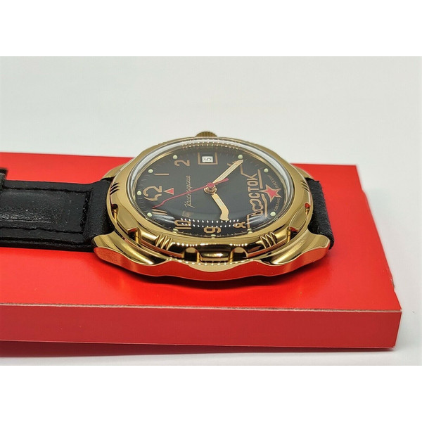 Vostok-Komandirskie-Gold-mechanical-watch-219524-3