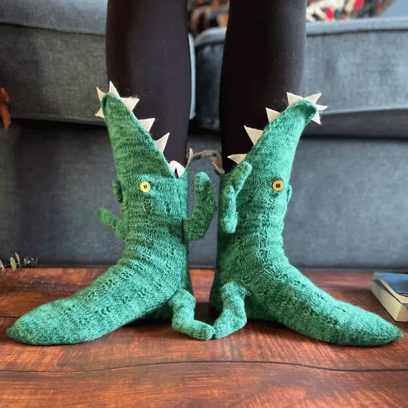 knitcrocodilesocks3.png