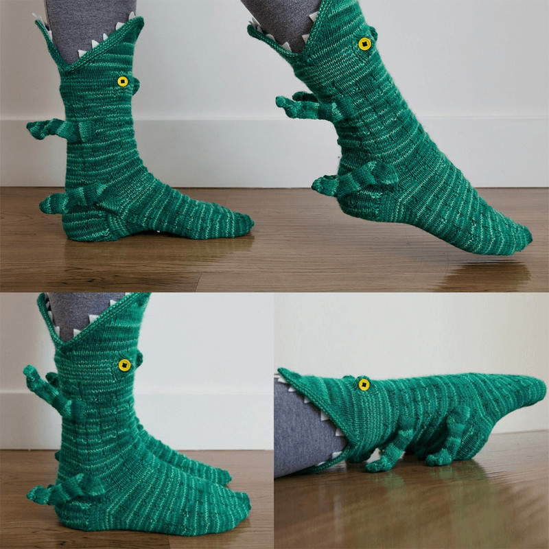 knitcrocodilesocks5.png