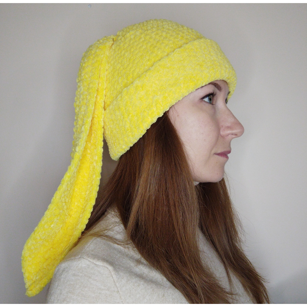 ywllow-bunny-beanie