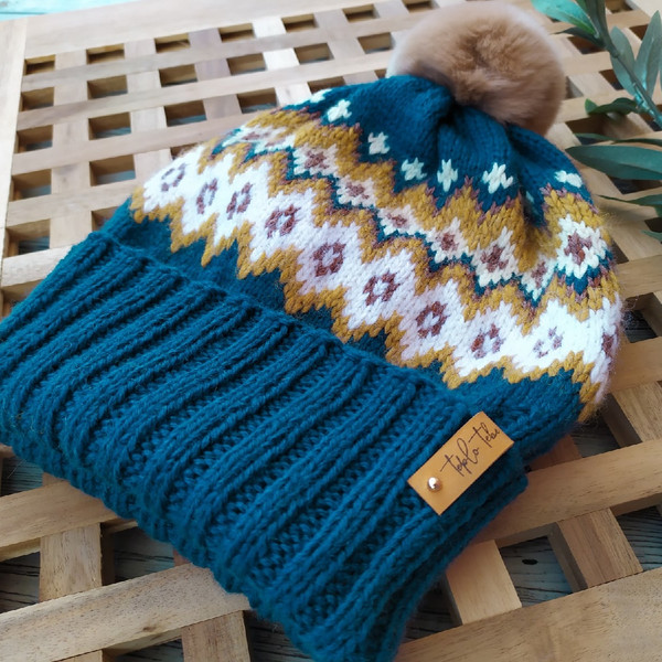 Knitted-blue-winter-womens-hat-4