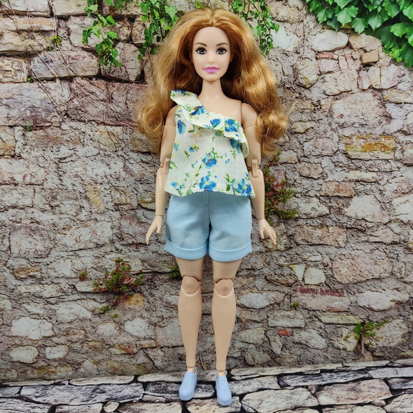 Blue shorts and top for barbie curvy.jpg