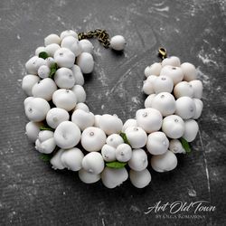 Snowberry bracelet on waxed cords Winter bracelet Cottagecore aesthetic jewelry Snow white cluster bracelet