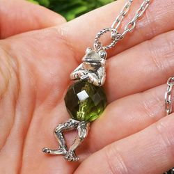 Silver Frog Necklace Olive Green Czech Glass Necklace Handmade Cute Little Frog Froggy Pendant Necklace Jewelry 7949