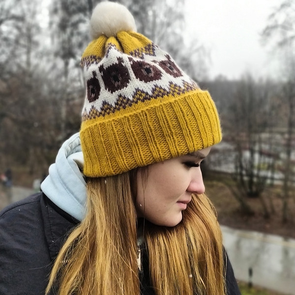 Warm-winter-yellow-knitted-hat-3.jpg