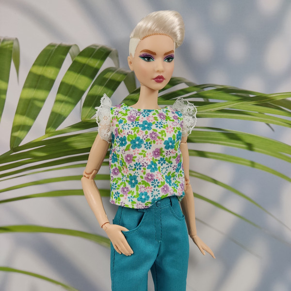 Barbie turquoise blouse.jpg