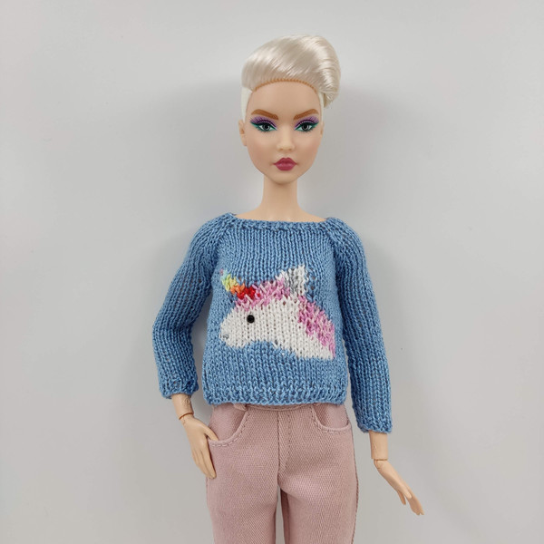 unicorn sweater for Barbie.jpg