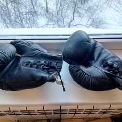 Soviet fully leather boxing gloves with natural horsehair inside 1980s