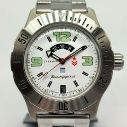 Vostok Komandirskie Day Night indicator 350606 Brand New men's mechanical automatic watch