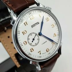 Vostok Prestige 2403 Gold & Blue Shifted second 581827 Brand New Vintage style Classic mechanical watch