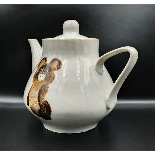 2 Porcelain Teapot BEAR MISHA mascot Olympic Games in Moscow USSR 1980.jpg