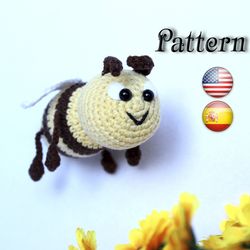 Crochet bee pattern amigurumi toy, crocheted bumblebee download