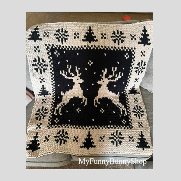 loop-yarn-merry-deer-blanket-4.jpg