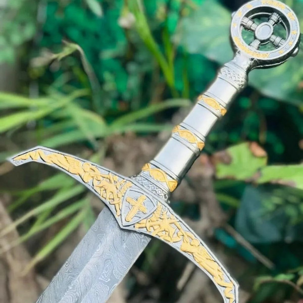 Handmade Damascus Steel Viking Sword with metal handle.jpeg