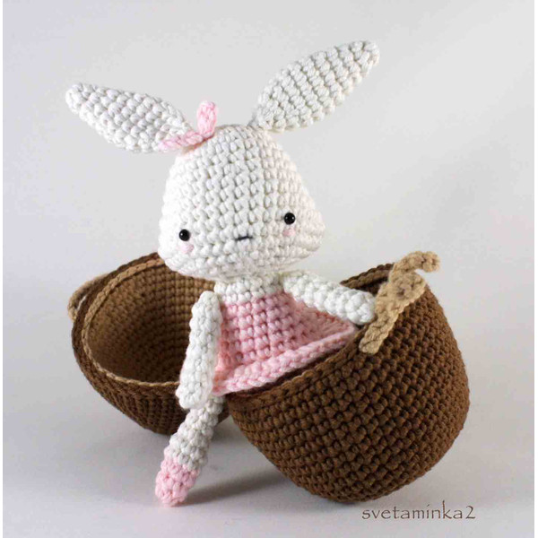 easter-bunny-egg-amigurumi-pattern-7.jpg