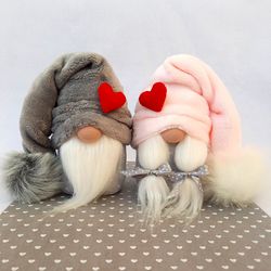 Valentines Day Gnome, Valentines Gnome Gift, Love Gnome Couple with Heart, Plush Gnome Valentines Decor
