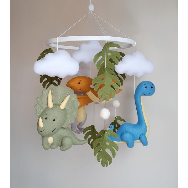 dinosaur nursery mobile-dinosaur toy-felt toys-newborn toy