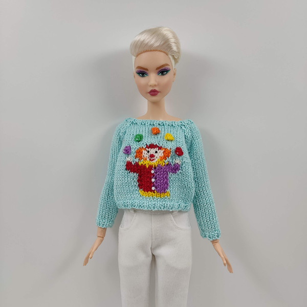 Clown sweater for Barbie doll.jpg