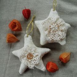 Christmas stars, Christmas toys, white stars, Christmas tree decorations, home decor,, lace, felted toys, wool stars,Chr