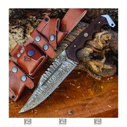 Handmade Damascus bowie knife with sheath Fixed blade hunting knife for Survival Ergonomic Walnut wood handle