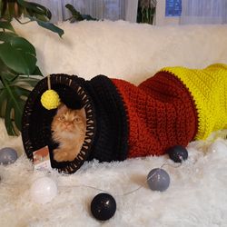 Cat tunnel with the colors of the flags of the world Modern crochet pet furniture Cat house Cat bed