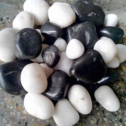 Black & White Mix Pebbles Size About 8 Cm Mix (3.3 Lbs ) Pack For Gardening , Outdoor Decorations & Vase Fillers