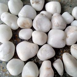 White Mix Pebbles Size About 8 Cm Mix (3.3 Lbs ) Pack For Gardening , Outdoor Decorations & Plant Decor