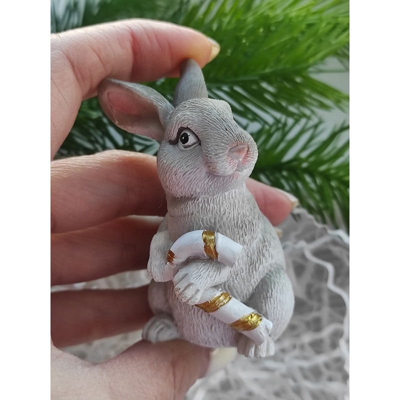 420-5 Bunny with candy cane.jpg