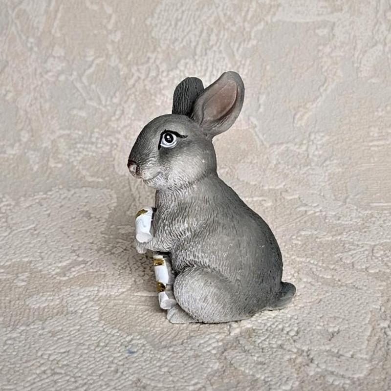 420-4 Bunny with candy cane.jpg