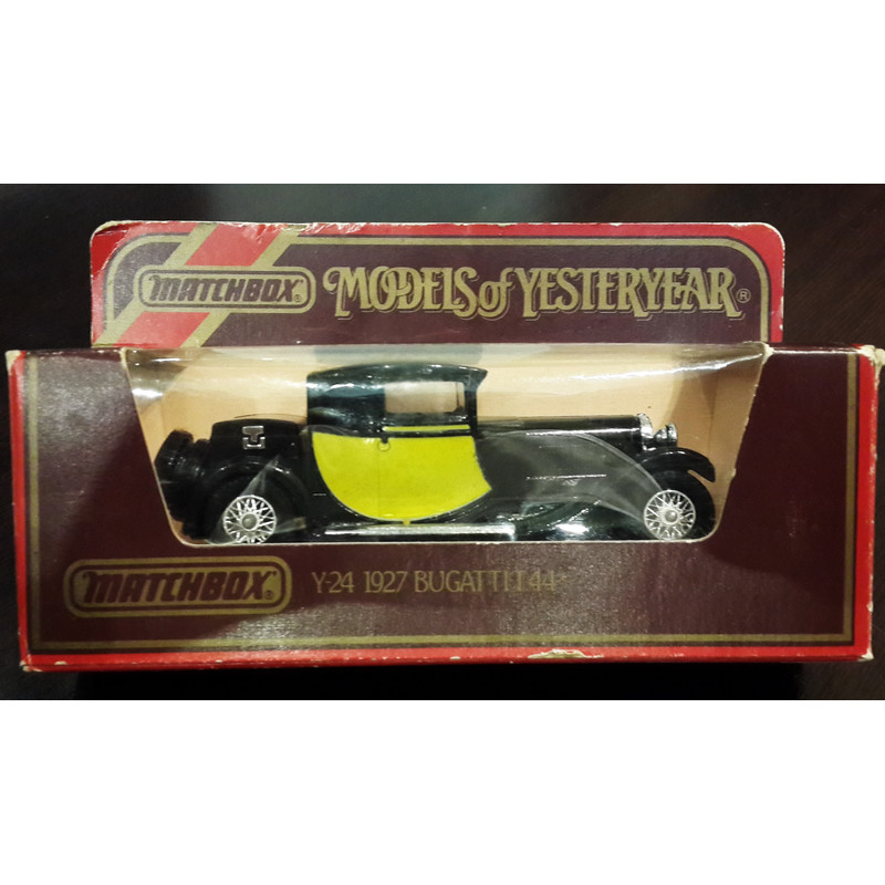 01 1983 Matchbox Bugatti 138 Scale Models Of Yesteryear 1928 Diecast Car Model.jpg