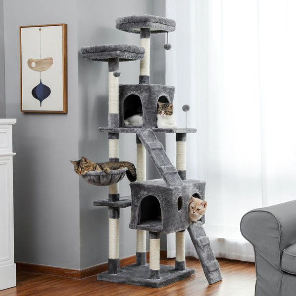 gret-tall-cat-tree-in-the-interior