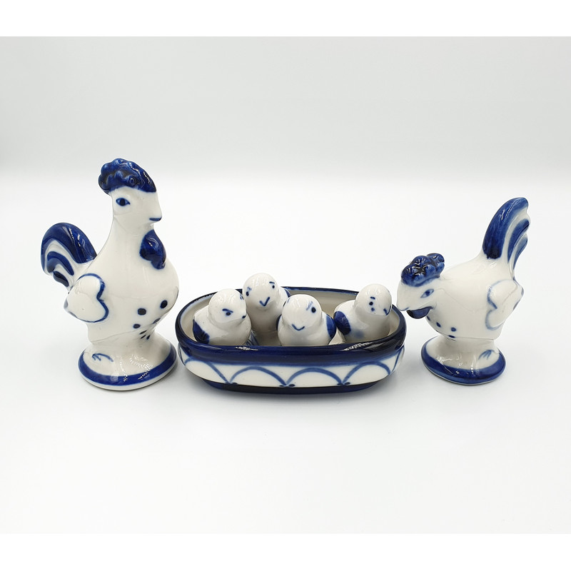 7 GZHEL Porcelain Figurines set BIRD YARD Hand Painted USSR 1990s.jpg