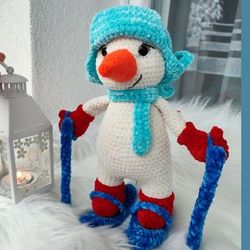 Snowman skiing PDF Crochet Pattern, Crochet Pattern Plushie Snowman, Sky the Happy Snowman Amigurumi, Toy Winter Pattern
