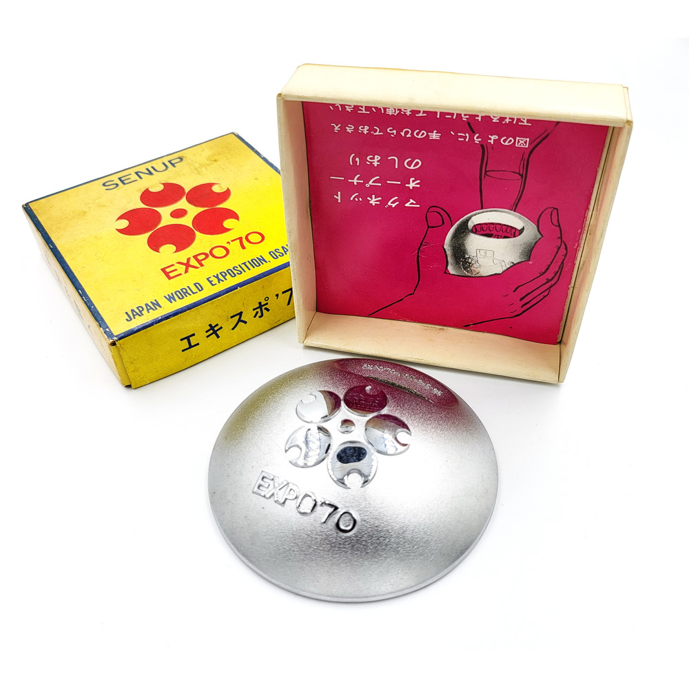 1 EXPO'70 Souvenir Opener Magnet JAPAN WORLD EXPOSITION OSAKA 1970.jpg