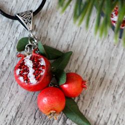 Pendant with pomegranate