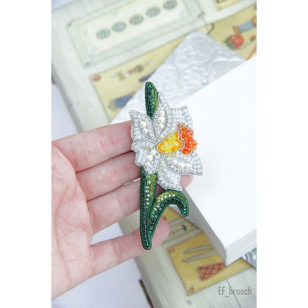 handmade flower brooch