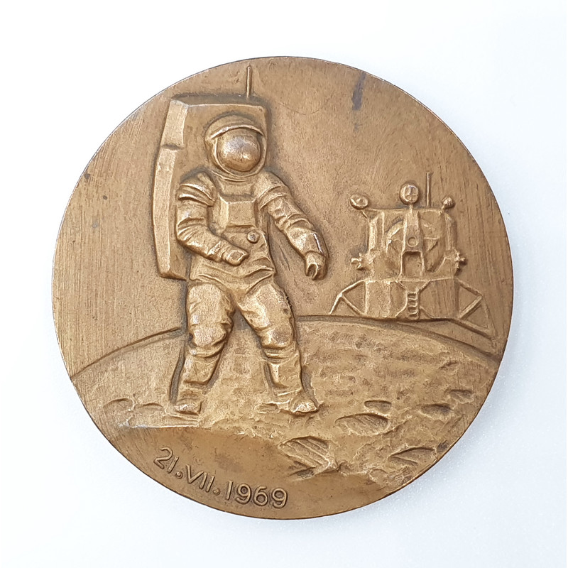 7 Commemorative table medal SPACE N. Armstrong - First Man on the Moon 21.VII.1969.jpg
