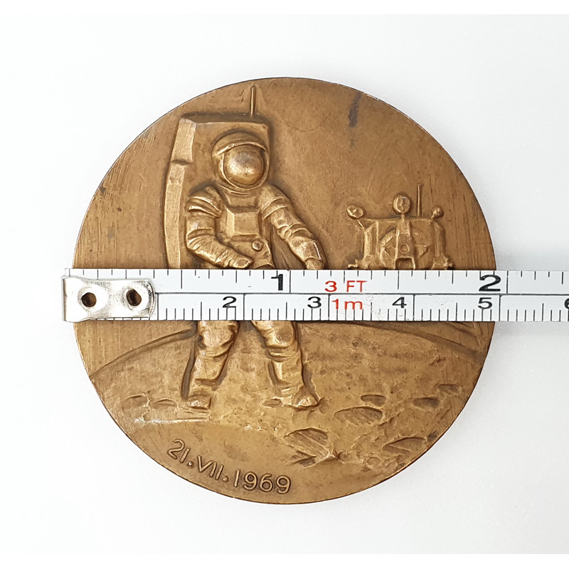 12 Commemorative table medal SPACE N. Armstrong - First Man on the Moon 21.VII.1969.jpg