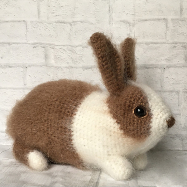Realistic rabbit