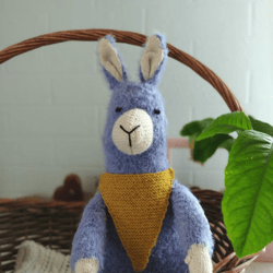 Llama knitting pattern. Toy knitting pattern. Knitted animal pattern
