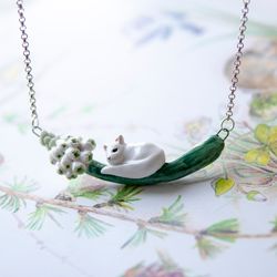 Whimsical White Cat Flower Necklace: Handmade Ceramic Cute Cat Pendant with Bloom Accents - A Perfect Cat Lover's Gift