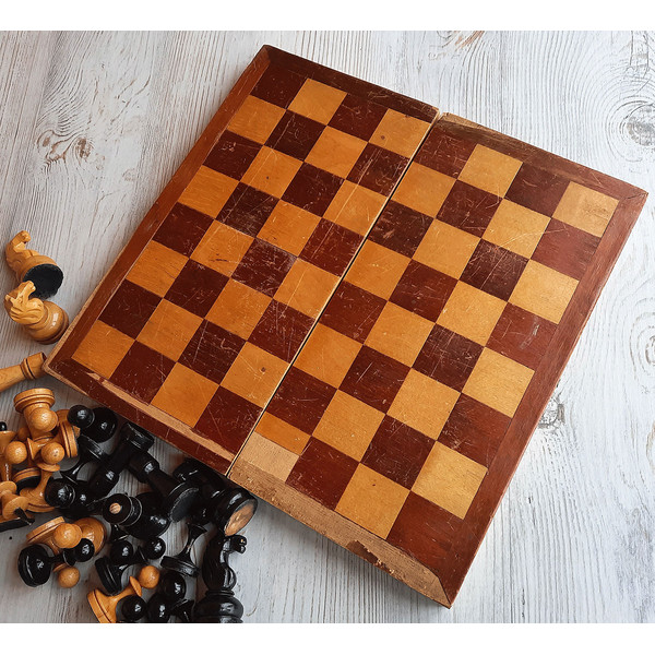 1960s_small_artel_chess4.jpg