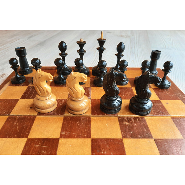 1960s_small_artel_chess7.jpg