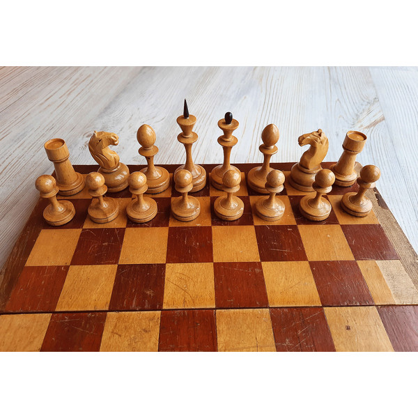 1960s_small_artel_chess1.jpg