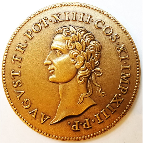 1 Commemorative bronze table medal Augsburg 2000 years 1985.jpg