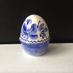handmade russian gzhel easter egg flowers handpainted ceramic egg figurine eco-friendly easter home decor