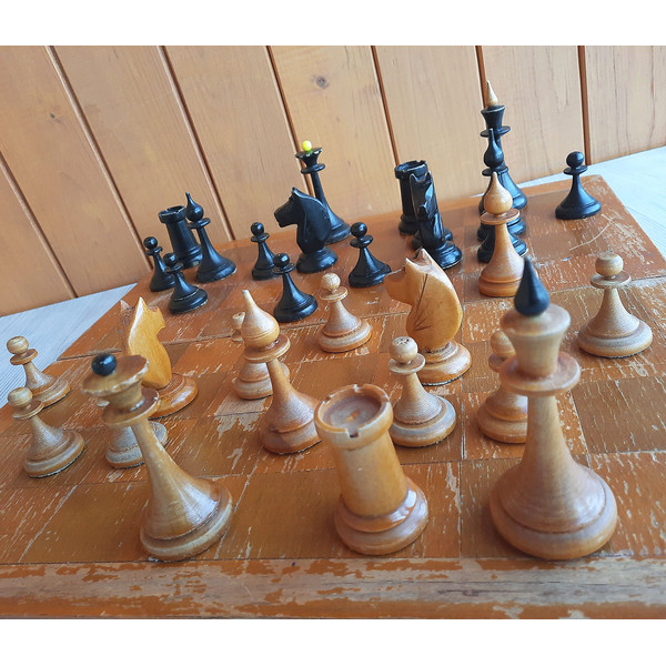 yellow_ball_chess5.jpg