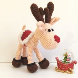 Rudolph the Red-Nosed Reindeer amigurumi. Crochet pattern