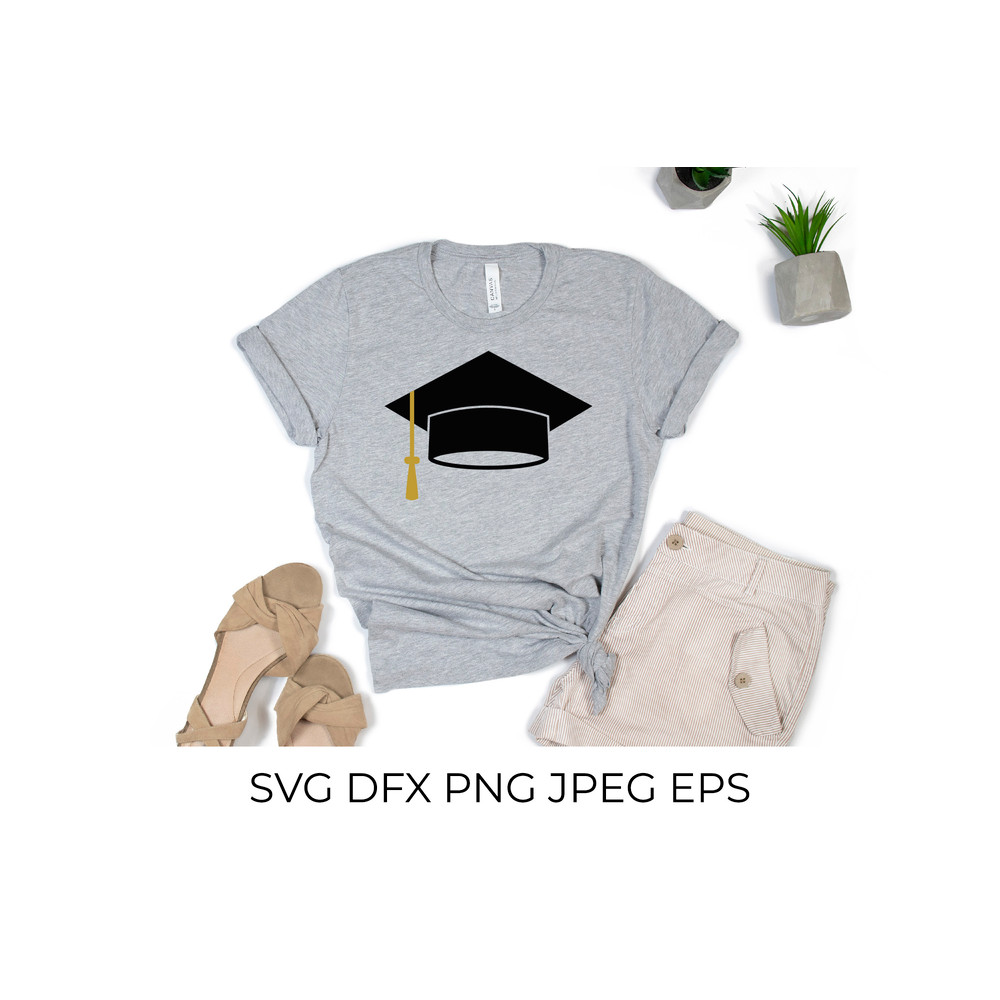 Graduation007-02--Mockup2.jpg